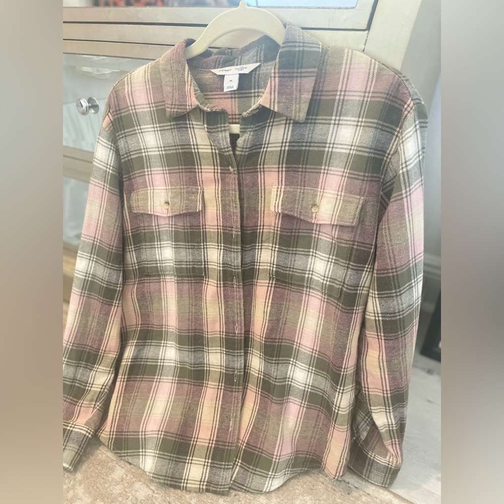 Old Navy Boyfriend Style Pink and Green Plaid Shirt